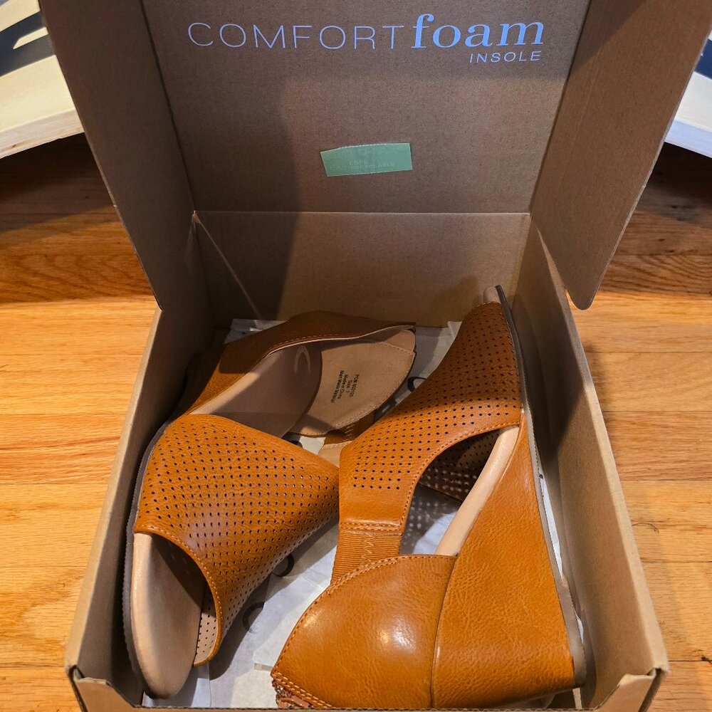 Journey Collection Wedge Sandal